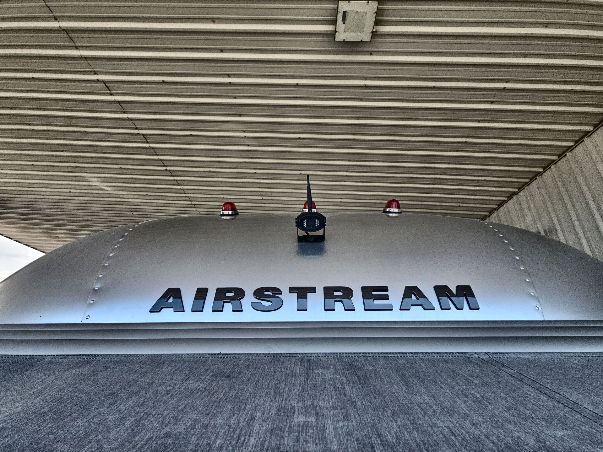 2025 Airstream 27FBQ Base