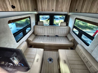 2025 Airstream 24 GL Base