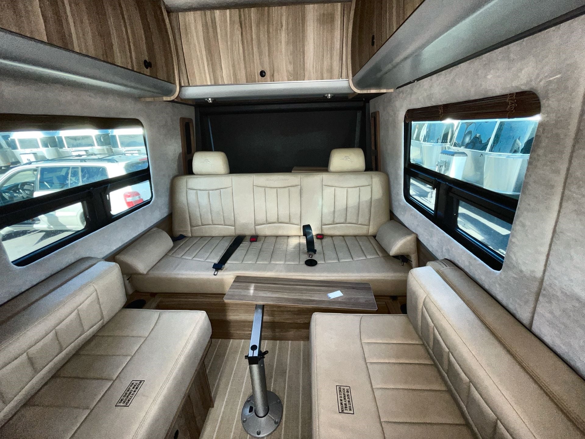 2025 Airstream 24 GL Base