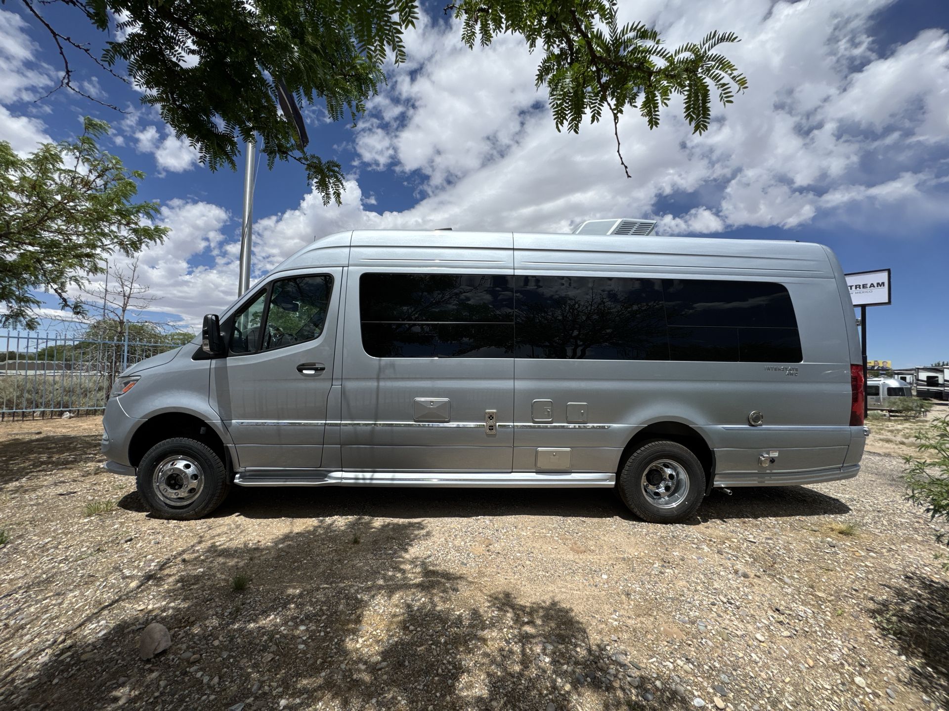 2025 Airstream 24GL Base