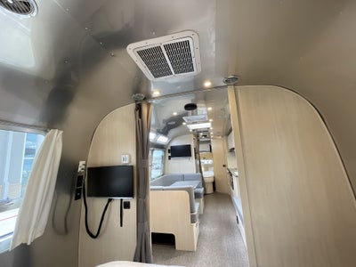 2026 Airstream 30FBBQ Base