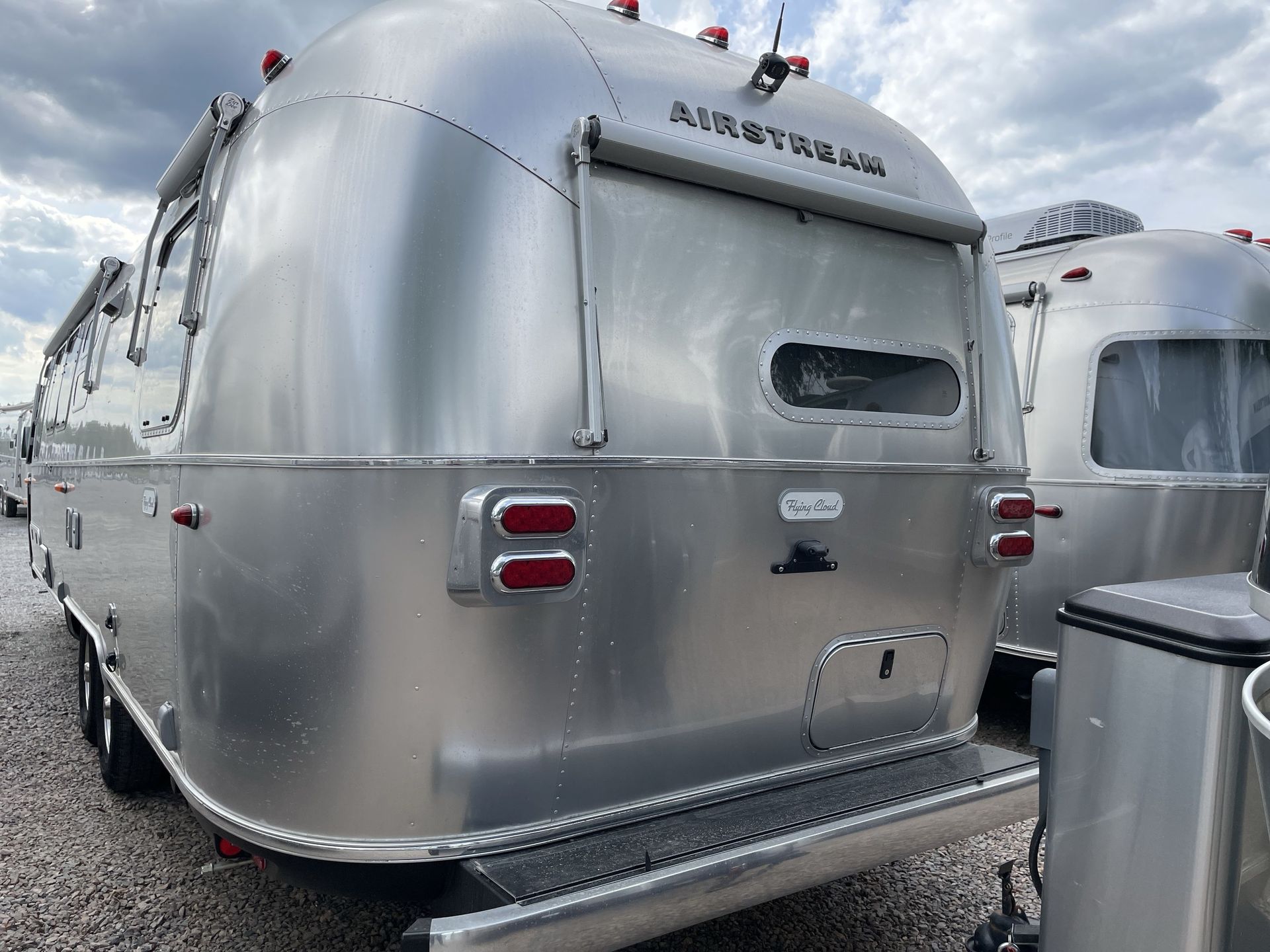 2025 Airstream 30FBBT Base