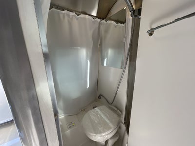 2026 Airstream 16RB Base