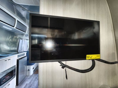 2026 Airstream 16RB Base