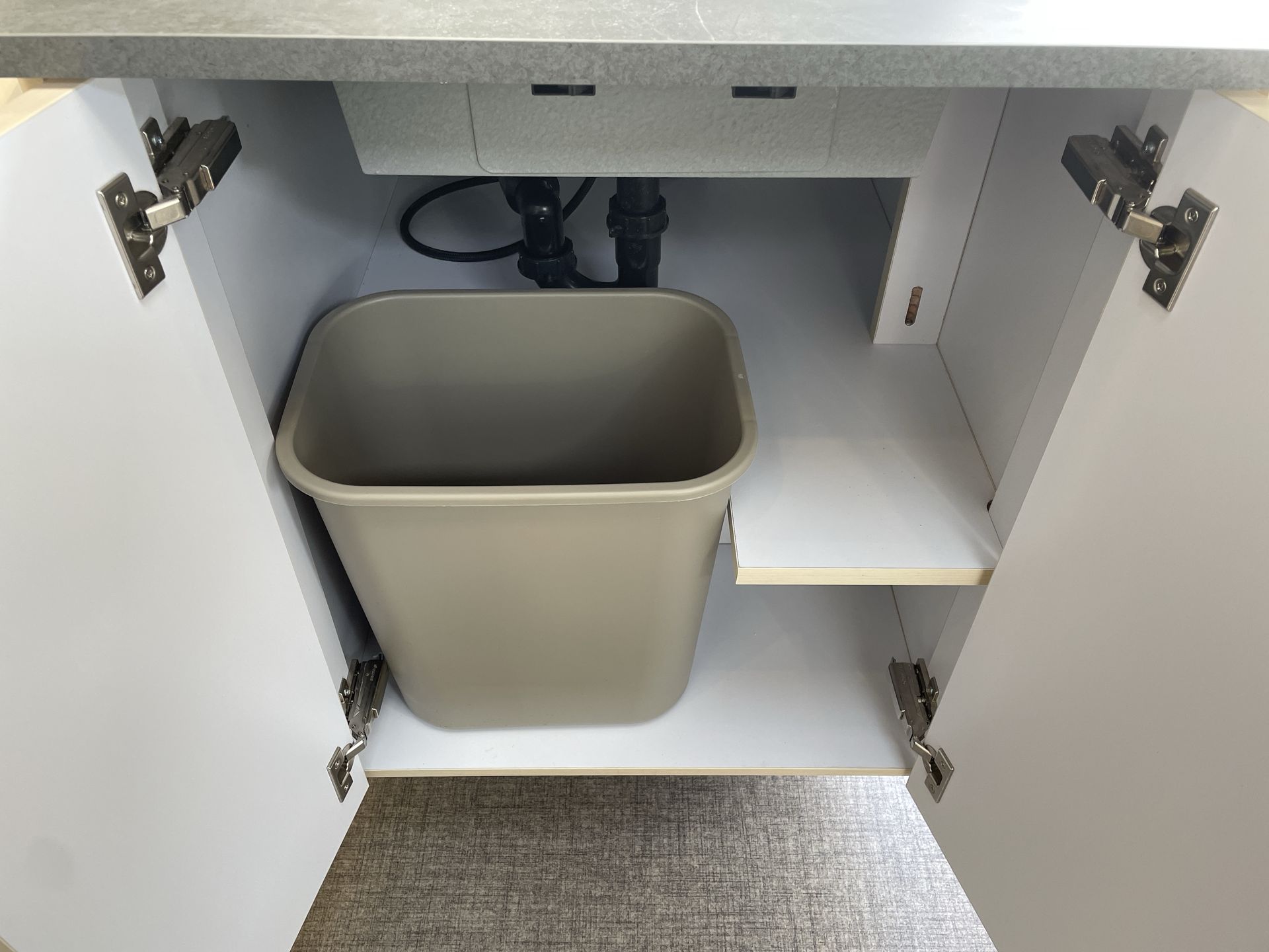 2026 Airstream 25FBQ Base