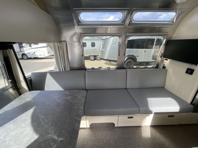 2026 Airstream 25FBT Base