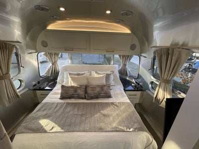 2026 Airstream 28RBQ Base