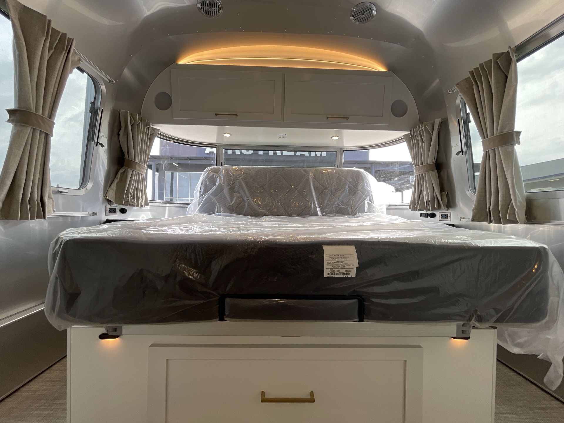 2026 Airstream 30RBQ Base