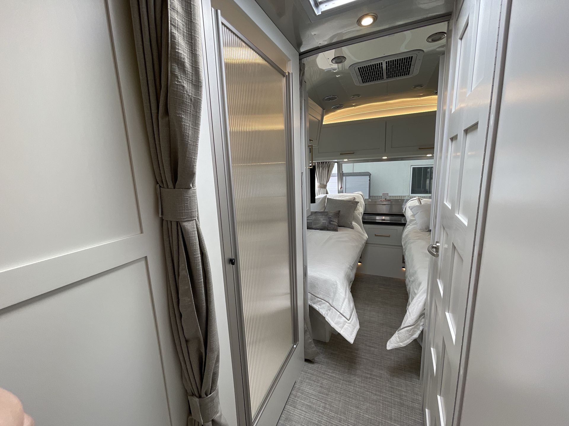 2026 Airstream 30RBT Base