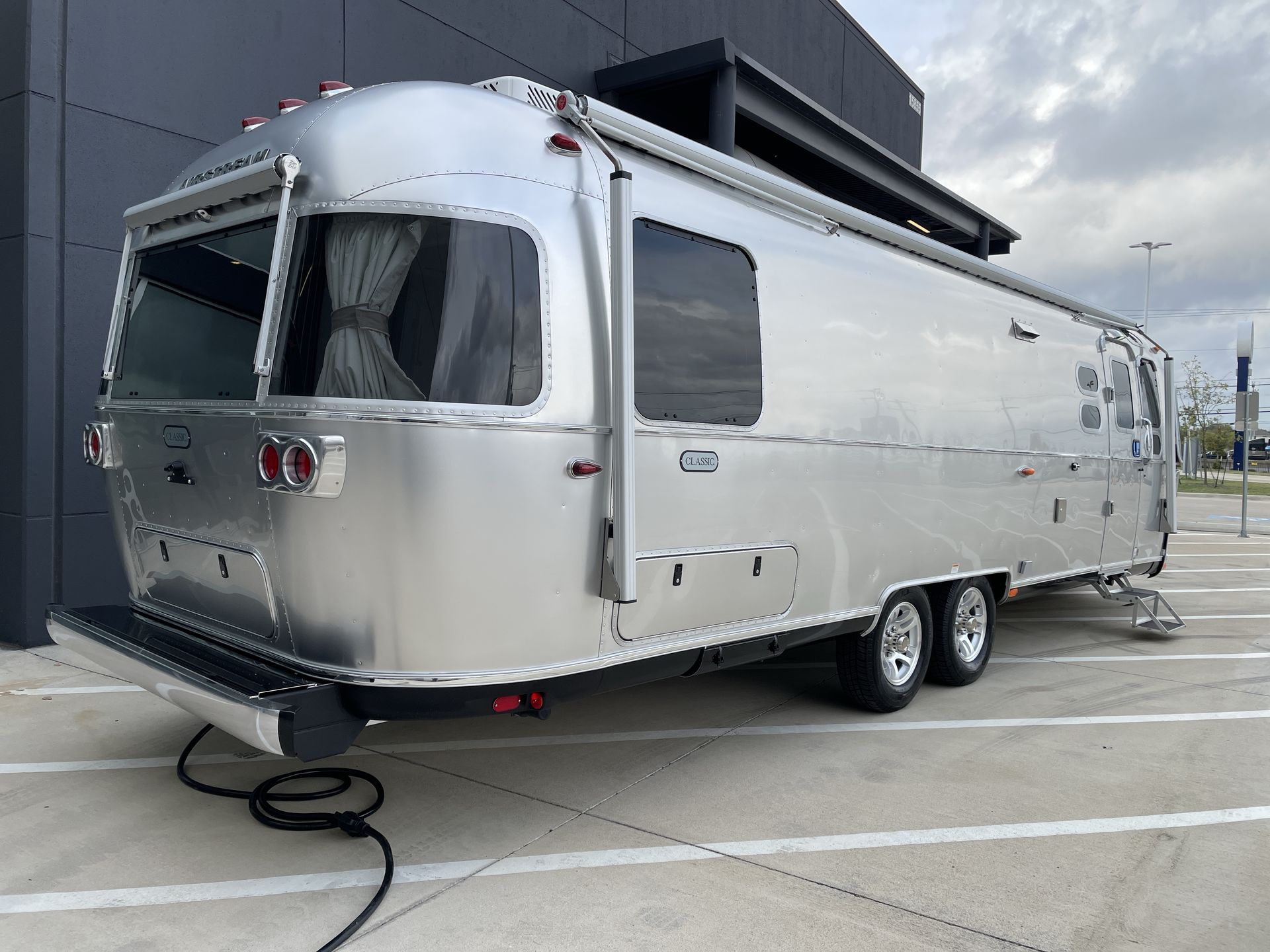 2026 Airstream 30RBT Base
