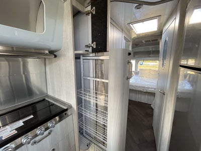 2025 Airstream 30RBQ Base