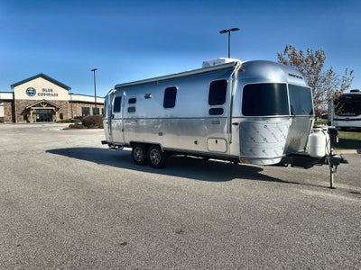 2026 Airstream 25FBQ Base