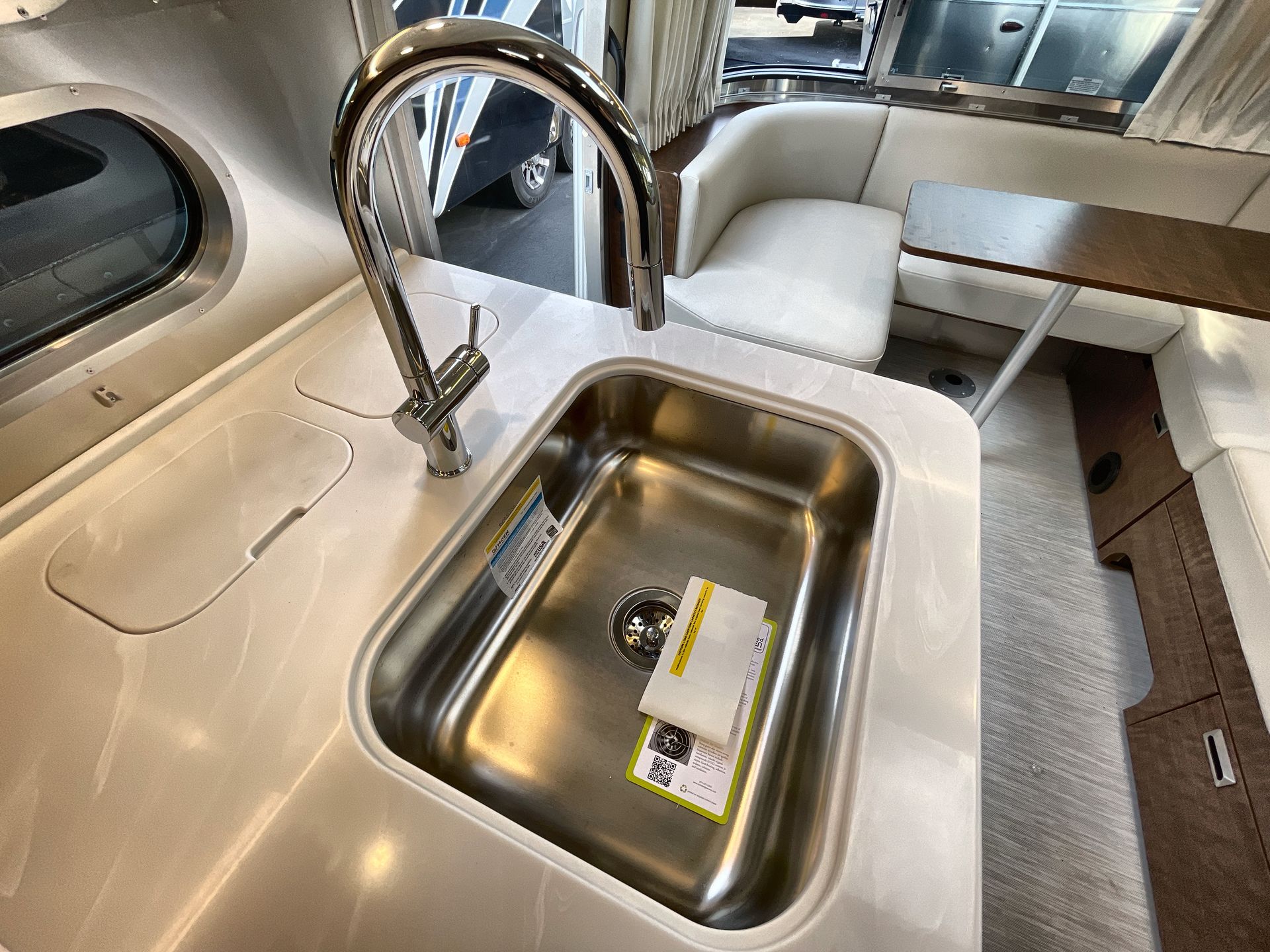 2026 Airstream 27FBT Base