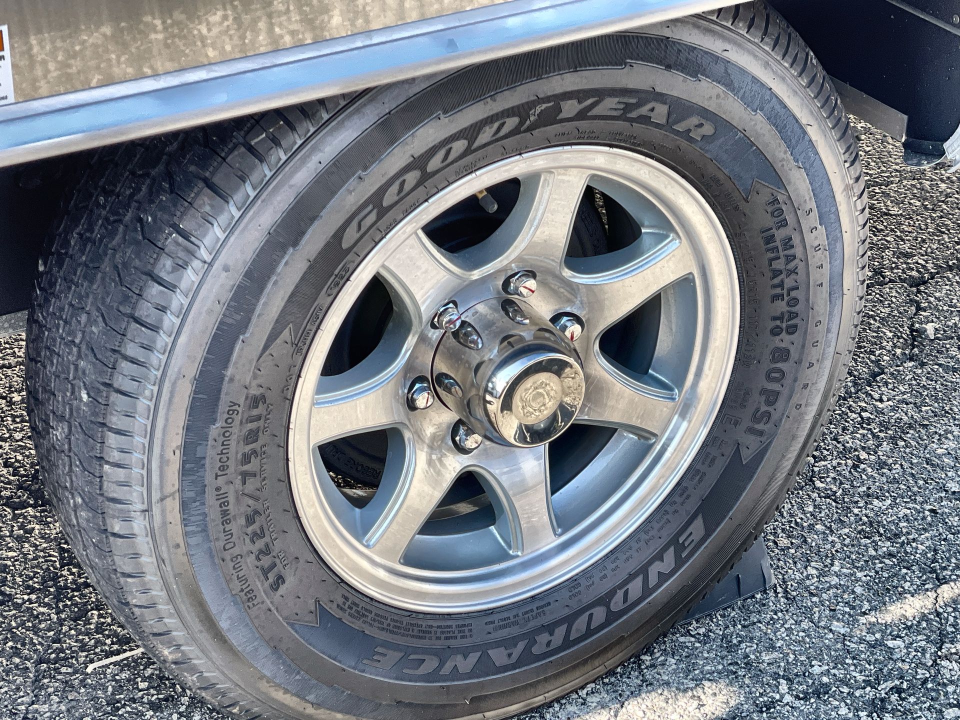 2026 Airstream 27FBT Base