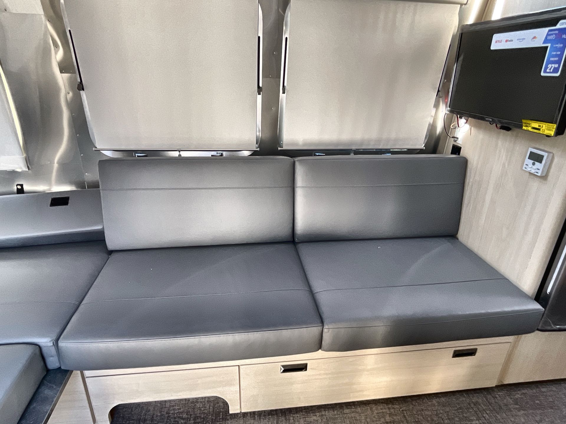 2026 Airstream 27FBT Base