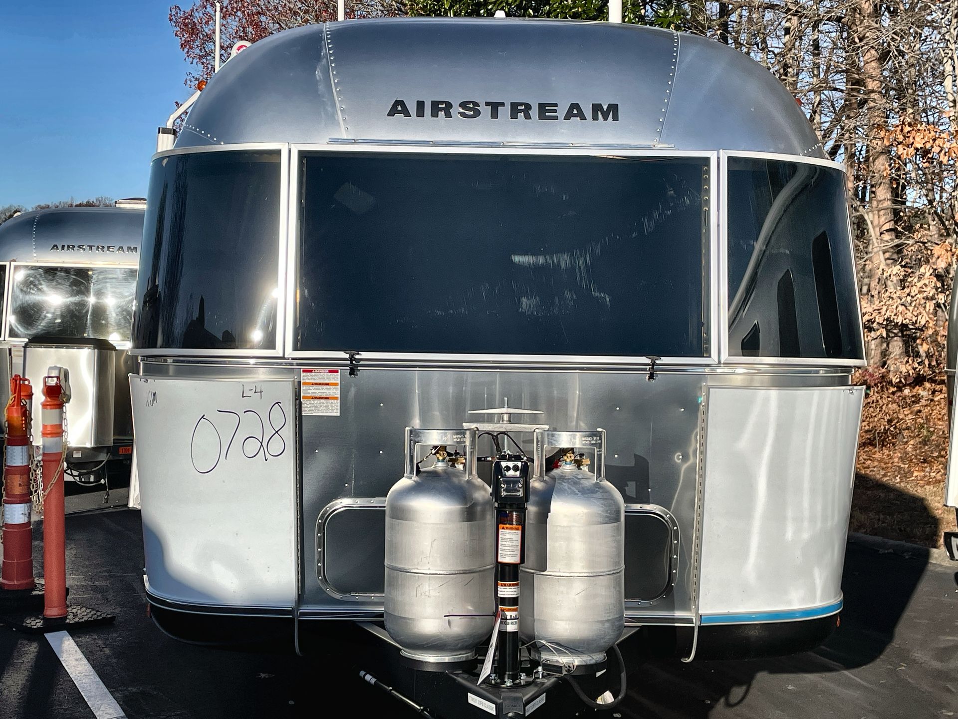 2026 Airstream 33FBQ Base