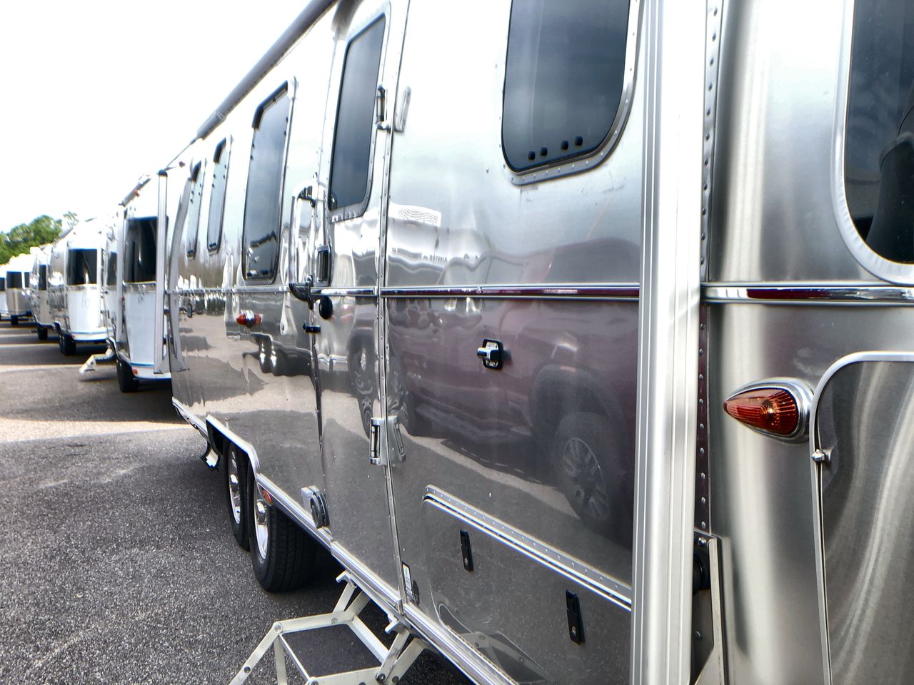 2026 Airstream 33FBT Base