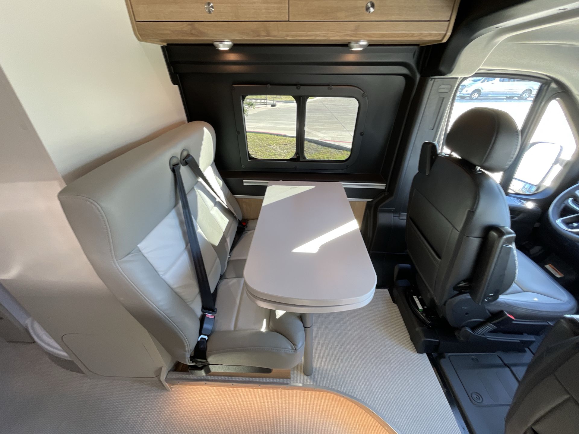 2026 Airstream Rangeline Base