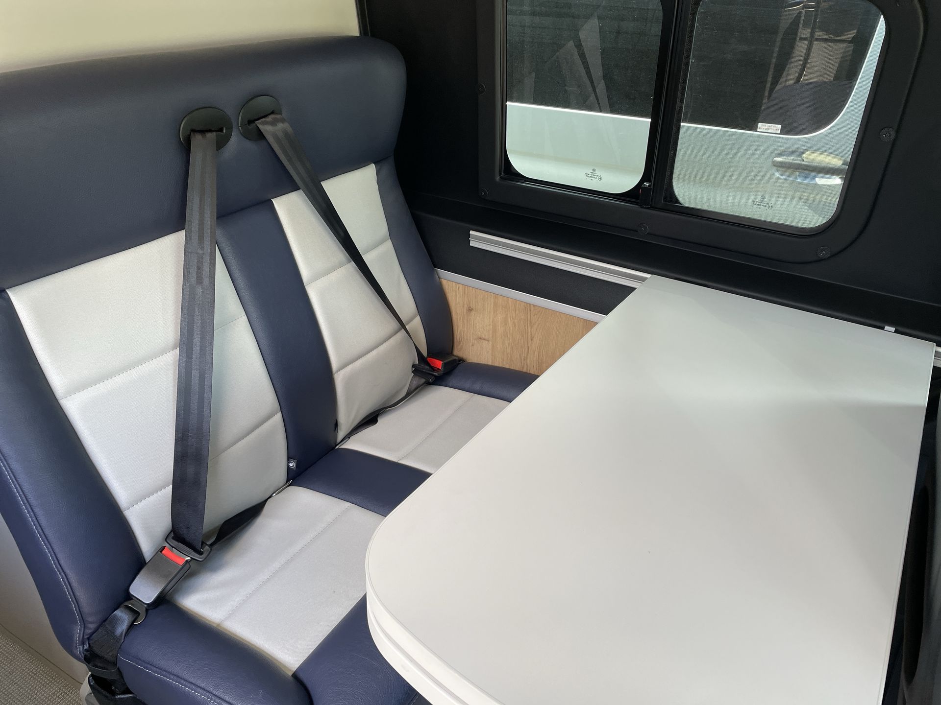 2026 Airstream Rangeline Base