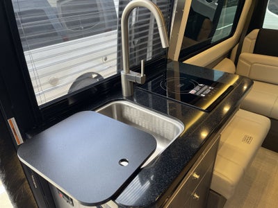 2026 Airstream 19GT Base