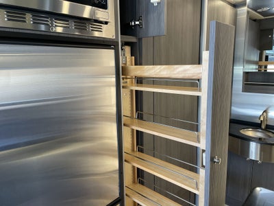 2026 Airstream Murphy Suite Base