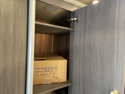 2026 Airstream Murphy Suite Base