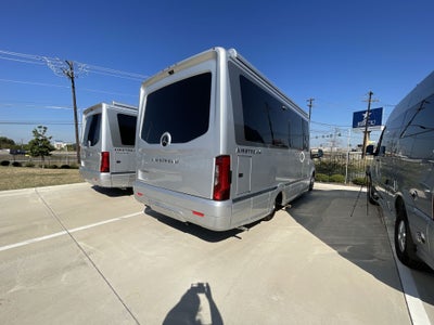 2026 Airstream Murphy Suite Base