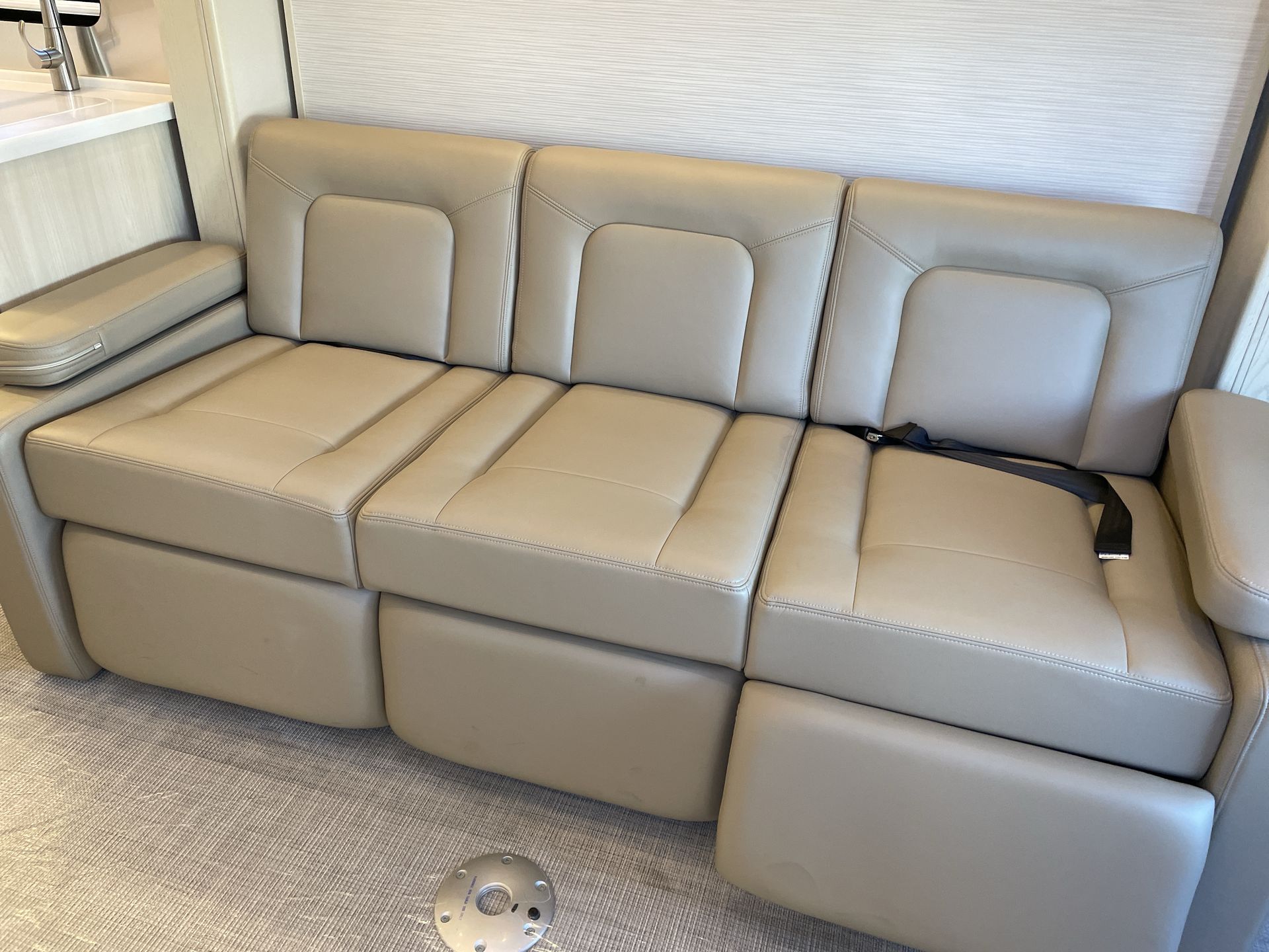 2026 Airstream Murphy Suite Base