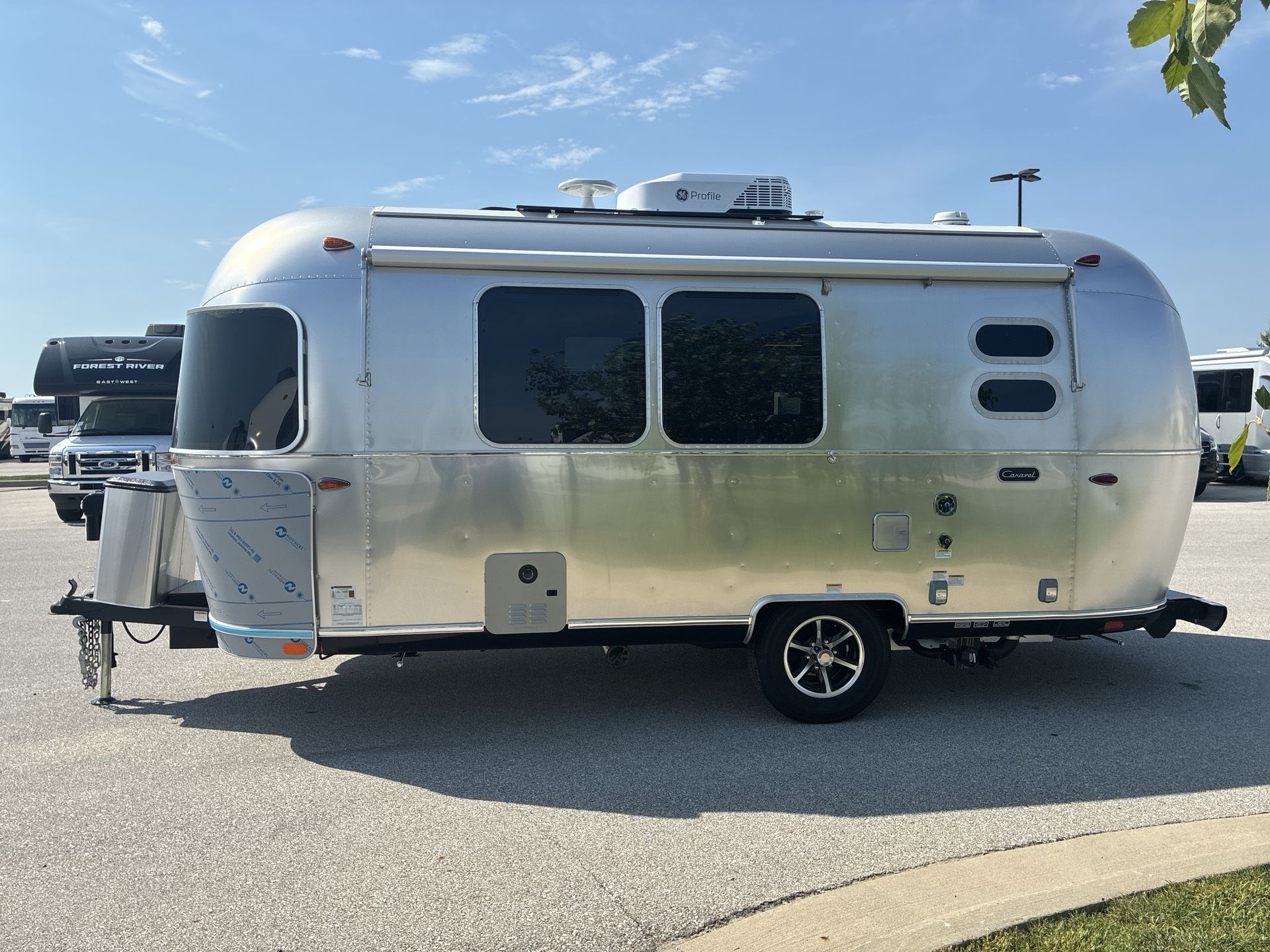 2025 Airstream 20FB Base