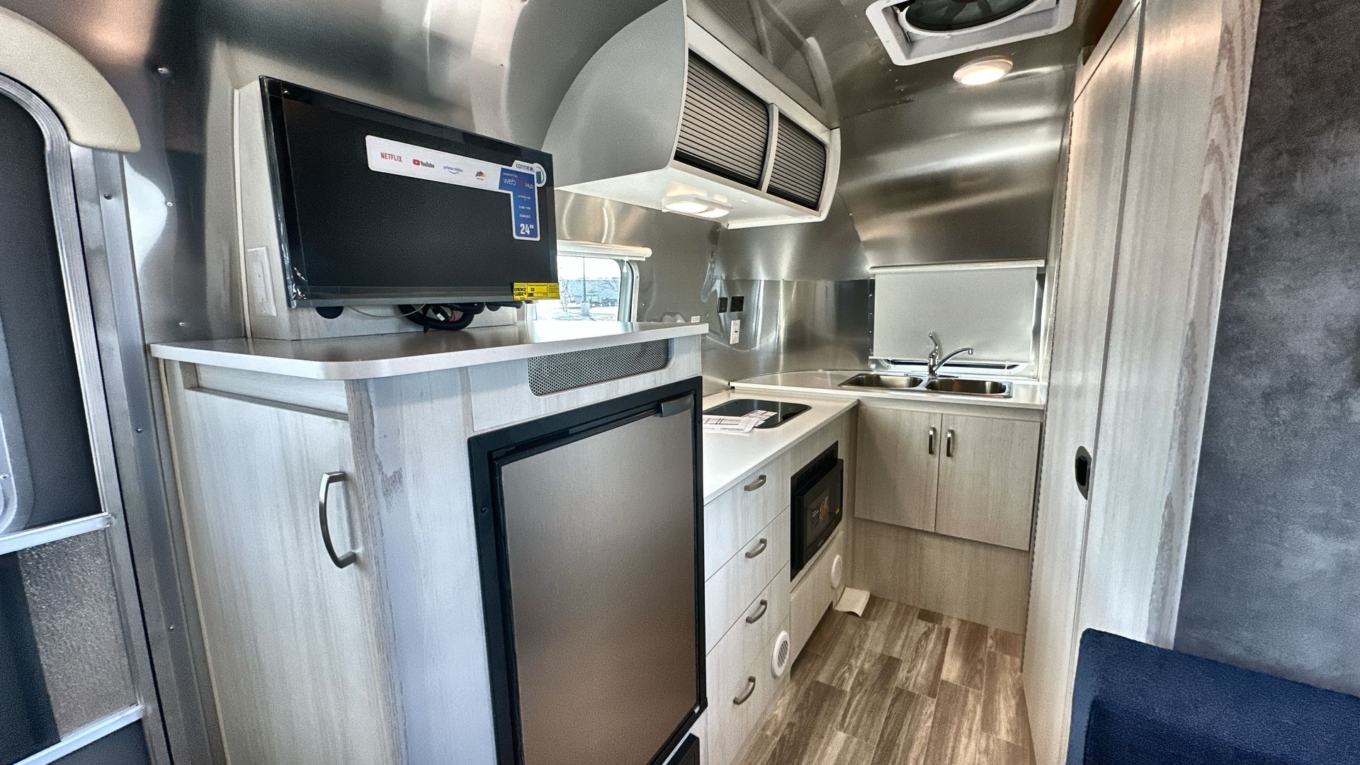 2025 Airstream 20FB Base