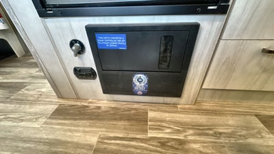 2025 Airstream 20FB Base