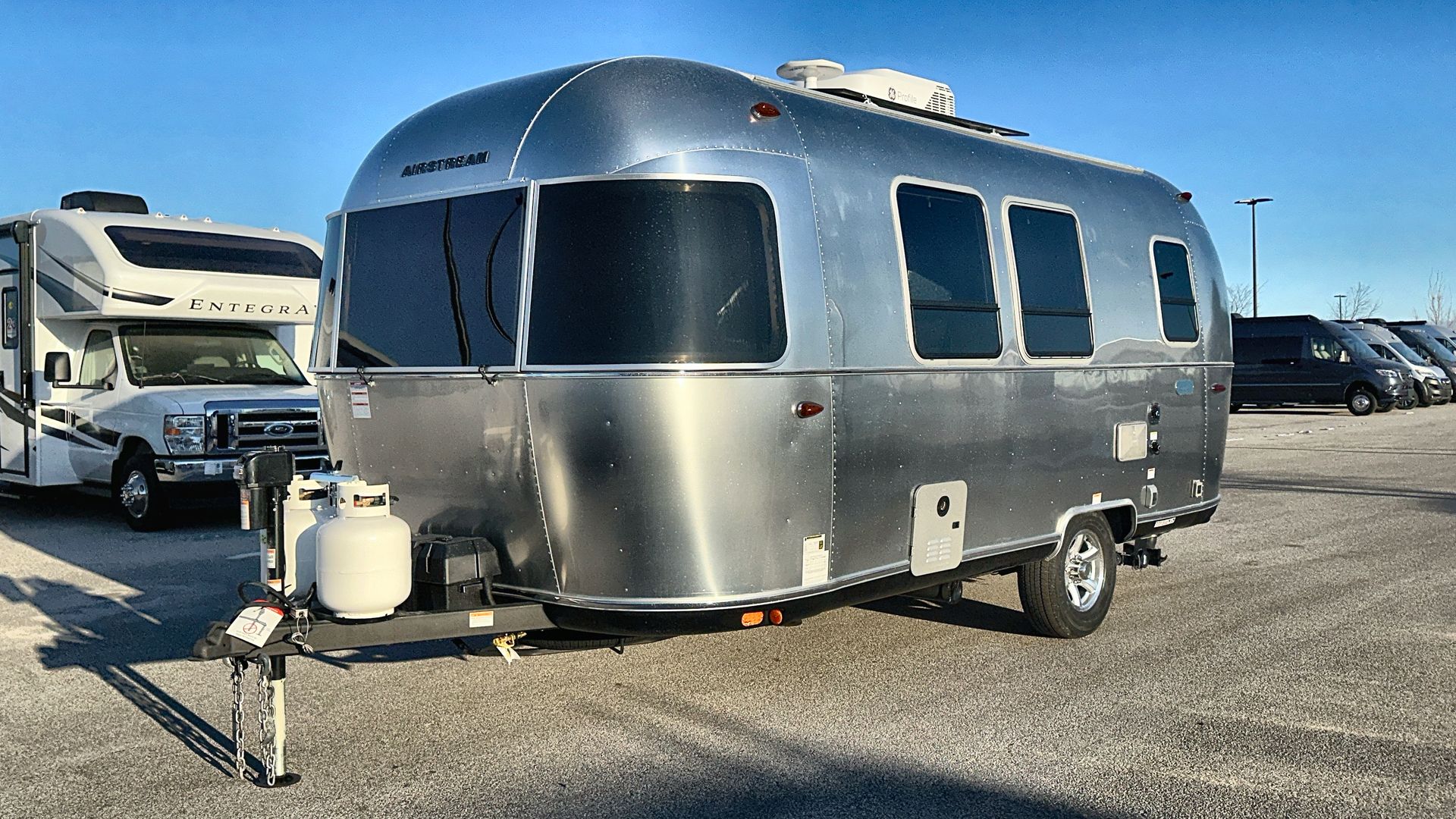 2025 Airstream 20FB Base