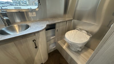 2025 Airstream 23FBQ Base