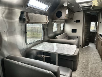 2026 Airstream 33FBQ Base