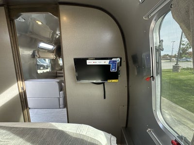 2026 Airstream 33FBQ Base