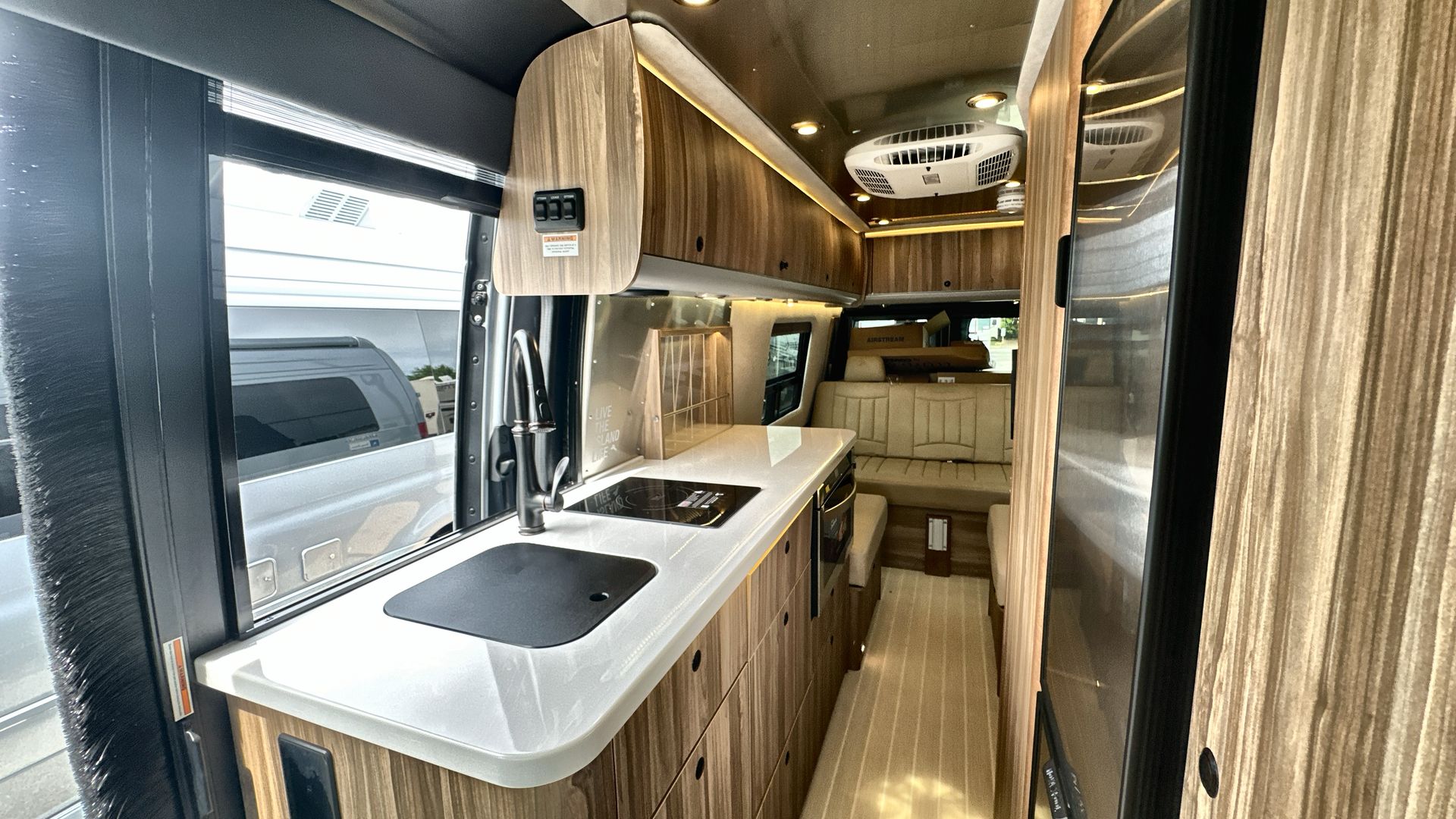 2025 Airstream 24 GT Base