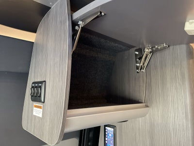 2025 Airstream 24GL Base