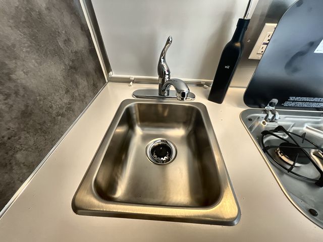 2025 Airstream 16RB Base