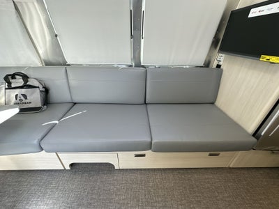 2026 Airstream 25FBQ Base