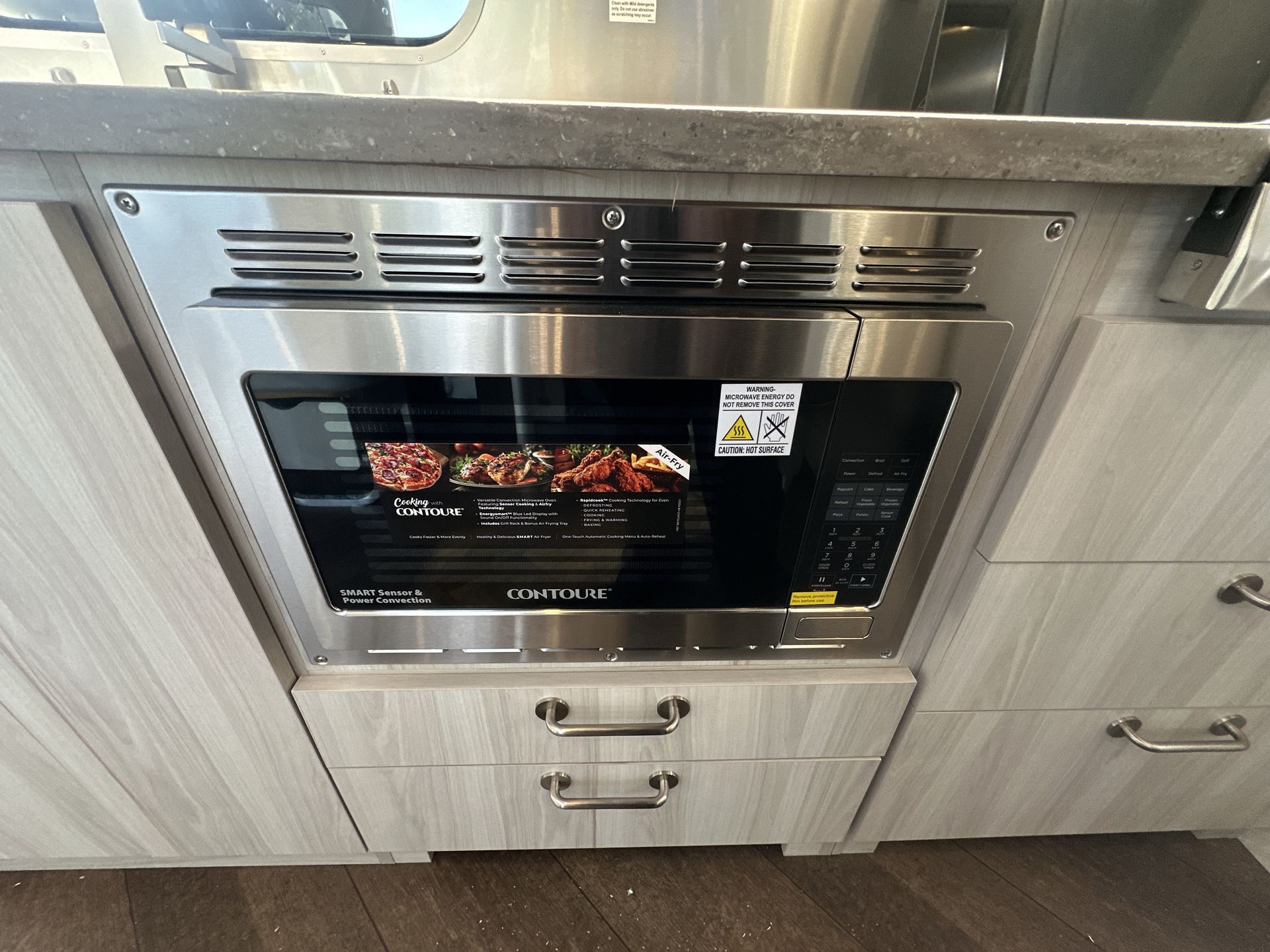 2026 Airstream 30RBQ Base