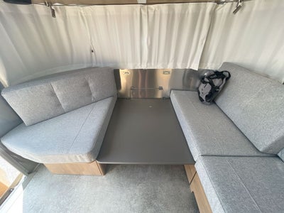 2026 Airstream 25FBQ Base