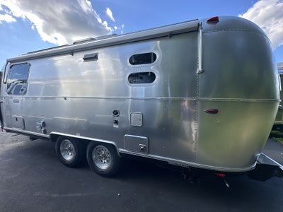 2025 Airstream 23FBT Base