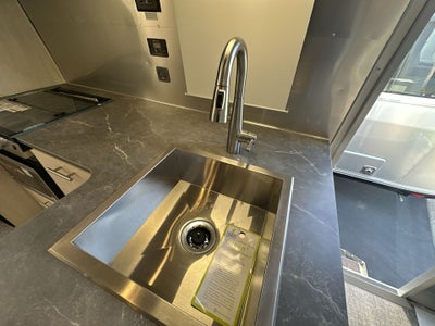 2026 Airstream 27FBQ Base