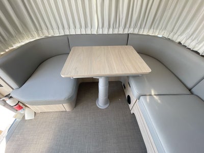 2026 Airstream 25FBT Base