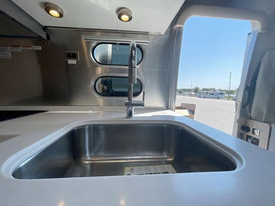 2026 Airstream 25FBT Base