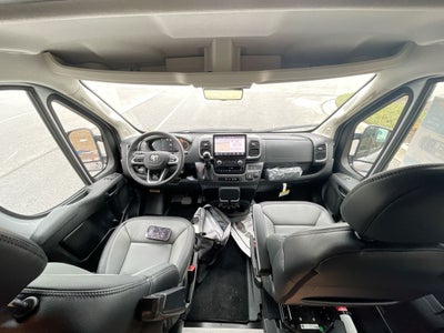 2026 Airstream Rangeline Base