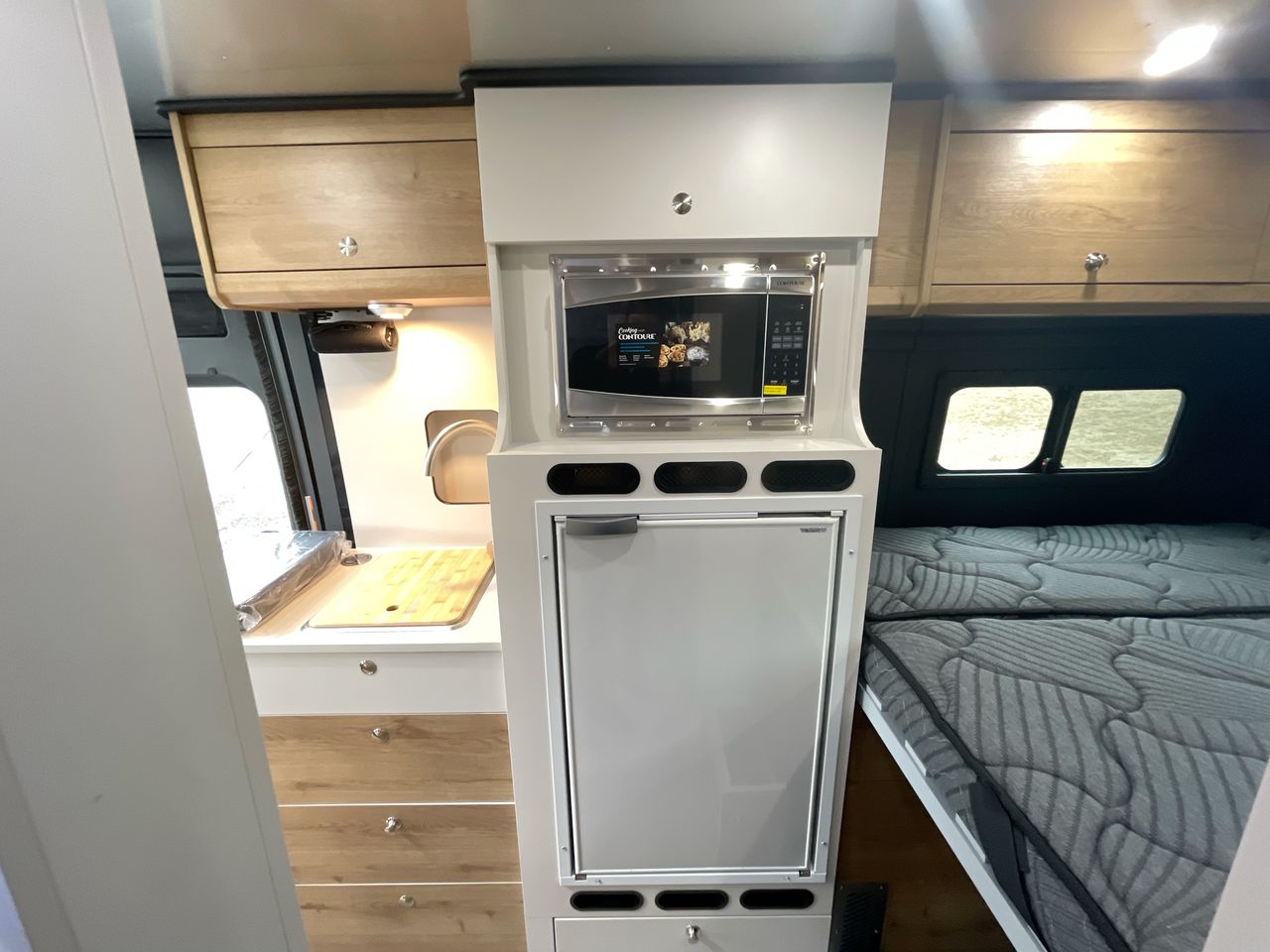 2026 Airstream Rangeline Base
