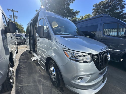 2026 Airstream 24GL 4x2 Passenger Base