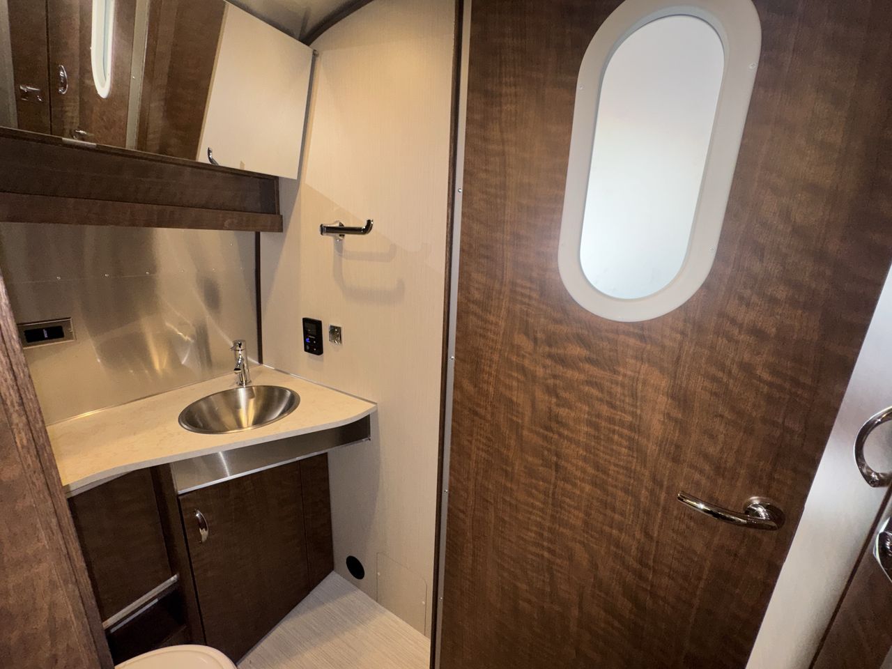 2025 Airstream 25FBQ Base