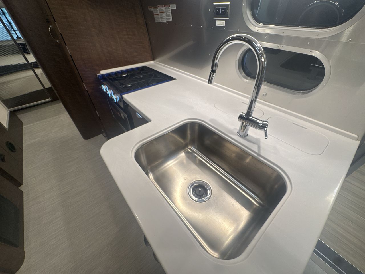 2026 Airstream 27FBQ Base